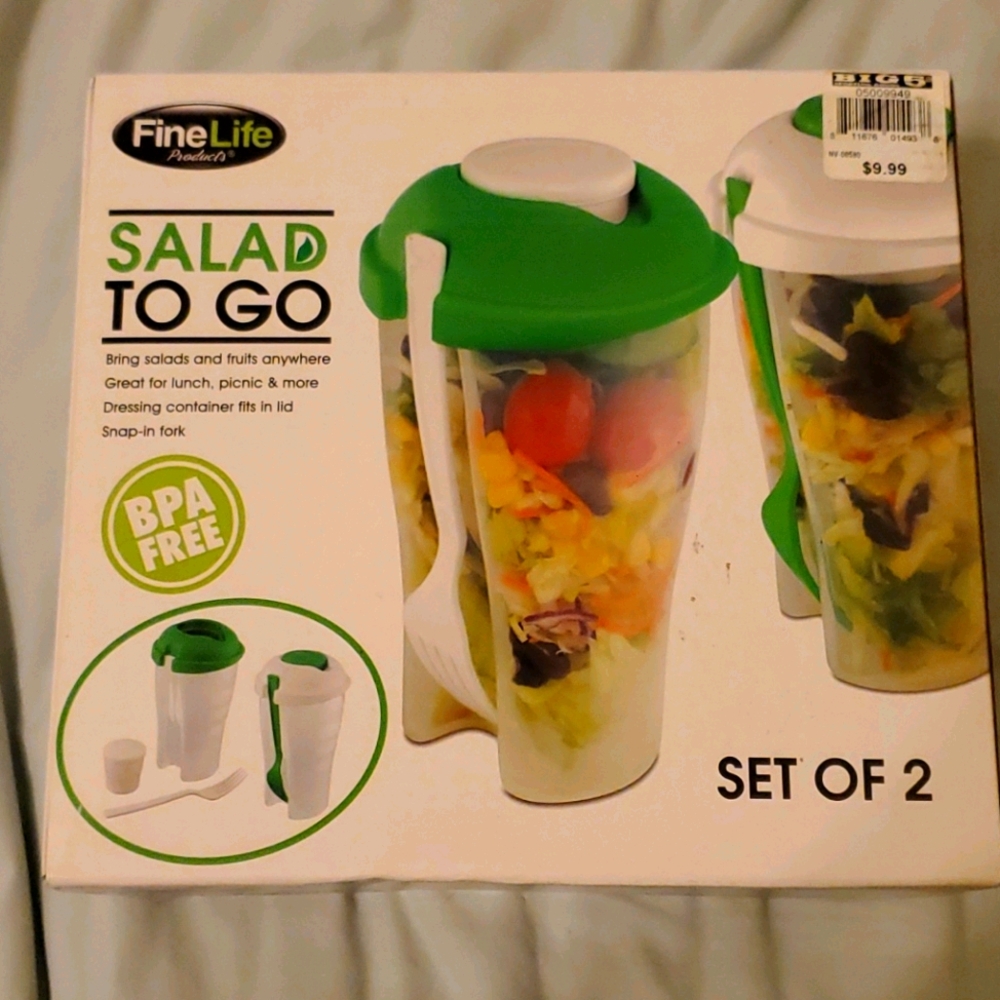 NWT Salad to go cups